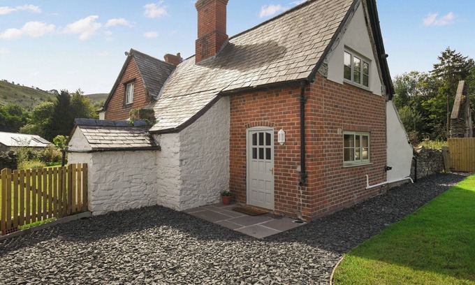 Acrefair Cottage | A relaxing escape for couples in a cosy old cottage with gorgeous rural views.