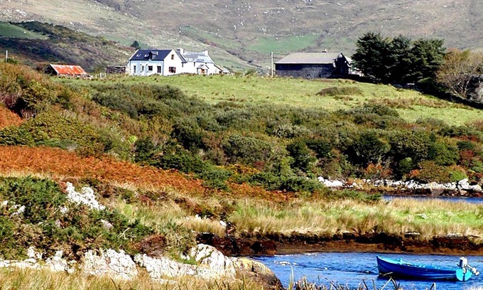 Caherdaniel Apartment | A romantic hideaway for two in a stunning seaside location near Caherdaniel