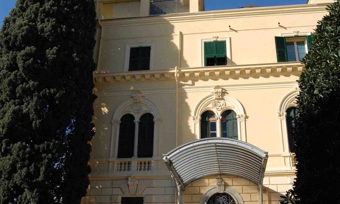 Sanremo Apartment | A Roof Between the Sky and the Sea