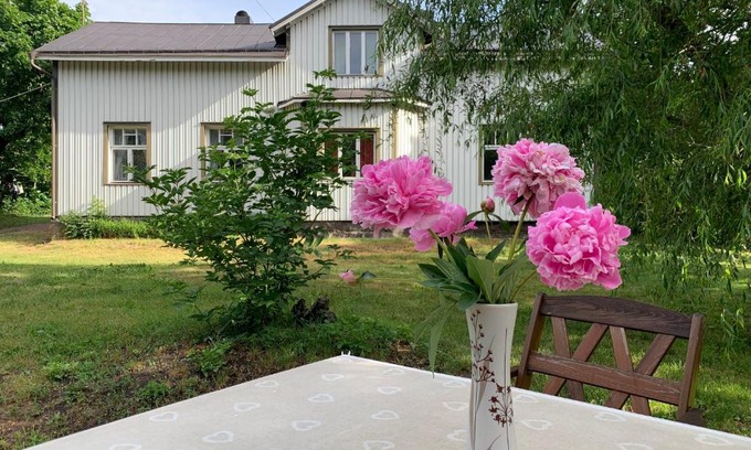 Kumlinge House | A simple room in an old farm