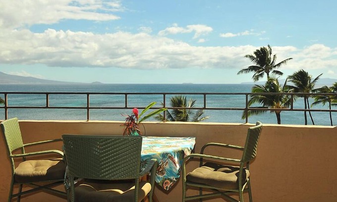 Maalaea Condo | A Slice of Paradise in Oceanfront Condo (Island Sands)