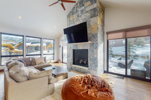 Silverthorne House | A Slice of Silverthorne