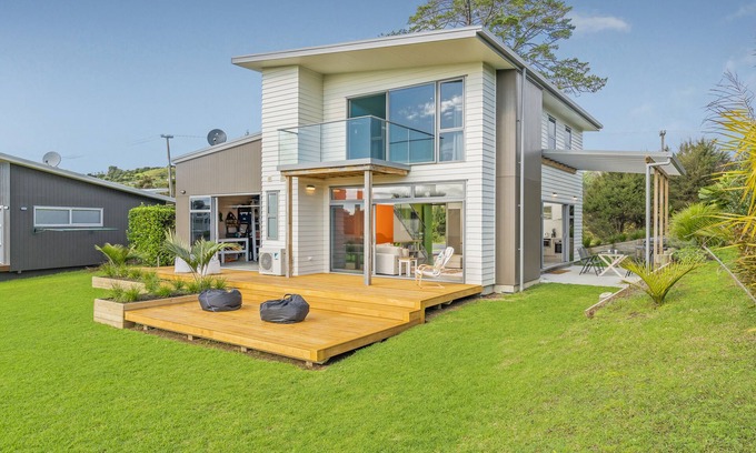 Whangapoua House | A Slice of Summer - Whangapoua Holiday Home