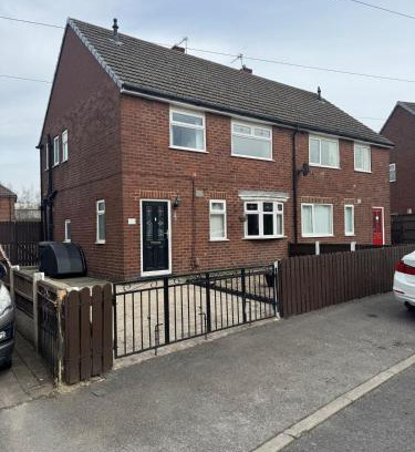 Wigan Apartment | A spacious 3 bed semi-detached