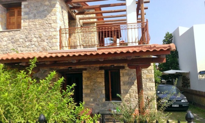 Valimitika House | A stone made 3bedroom house 30m from the sea , villa
