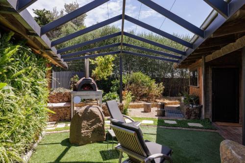 Surf Beach House | A Stylish and Unique Retreat at Surf Beach