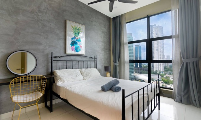 Kuala Lumpur Apartment | A Stylish Apt @ Arte MK, Free Parking, KLCC View