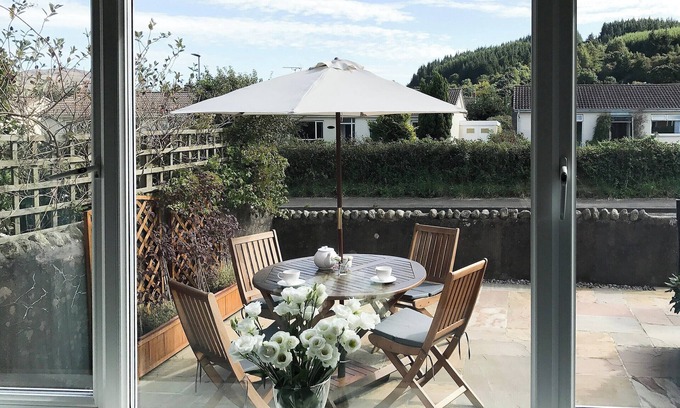 Lamlash Cottage | A stylish, warm and inviting cottage in a great location, only minutes from Lamlash Bay.