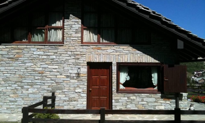 La Thuile Apartment | A super confortable flat on the slopes ideal for yours winters holidays