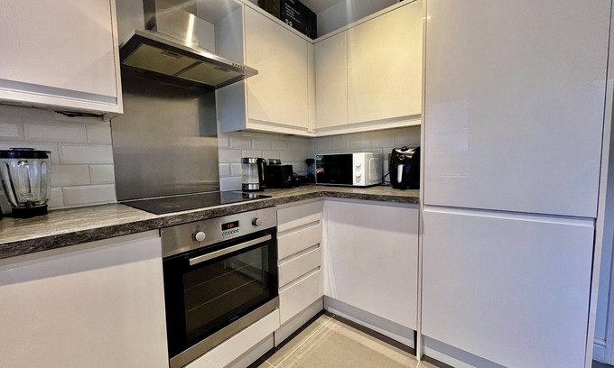 Greenhithe Apartment | A Touch of Comfort