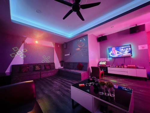 Taman Daya House | A01 Taman Daya Near Austin Family KTV Party 15pax