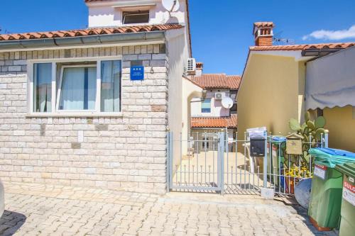 Brulo Apartment | A4 Goga 1 two bedroom apartment near the beach and the sea