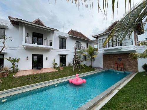 Ngaglik Villa | Aashraya Luxury Villa by Sampai