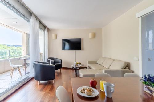 Barcelona Apartment | AB Diagonal Sant Adrià de Besòs