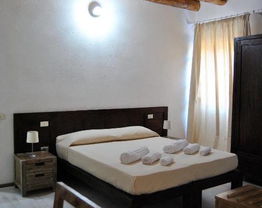 Ales House | Abas Ristorante Pizzeria Affittacamere