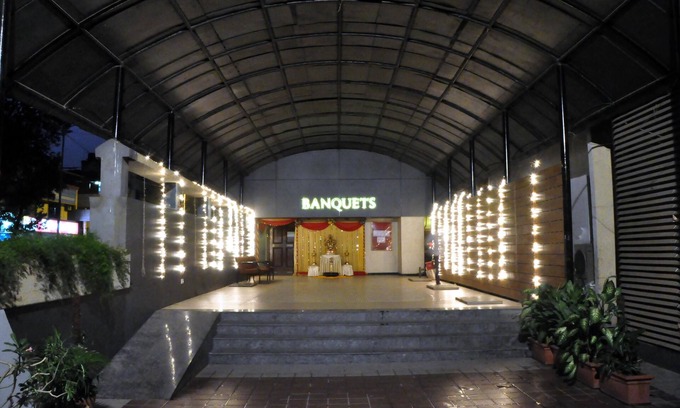 Vashi Hotel | Abbott Hotel