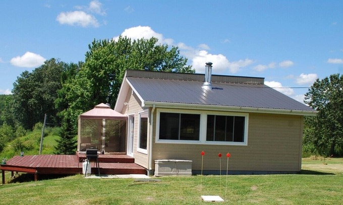 Guerin Cottage | Abitibi-Timiskaming Quiet Lakefront Cottage