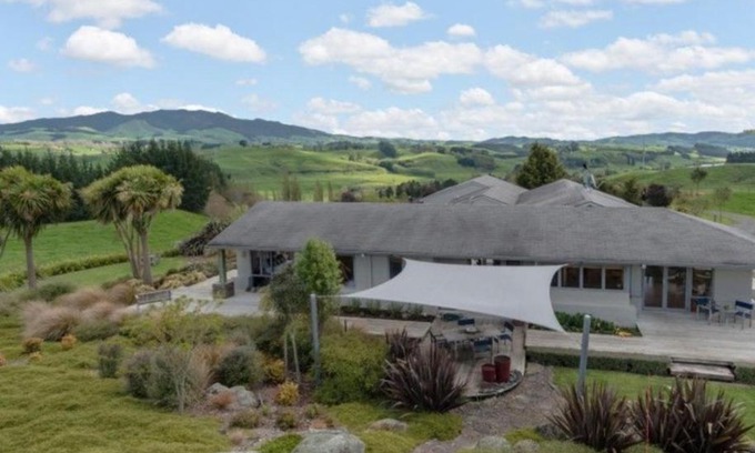 Karapiro Apartment | Above the River Karapiro Bed & Breakfast