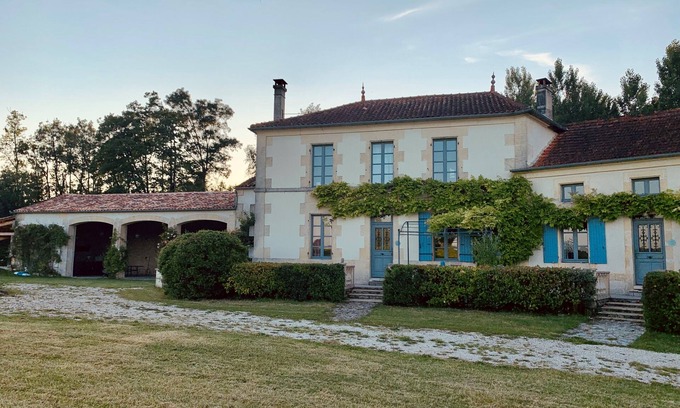 Cherves-Richemont House | Abricotier - 3 bedroom gite in historic watermill with pool