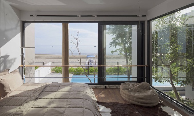 Sam Roi Yot Villa | Absolute Beach Front Pool Villa No 1