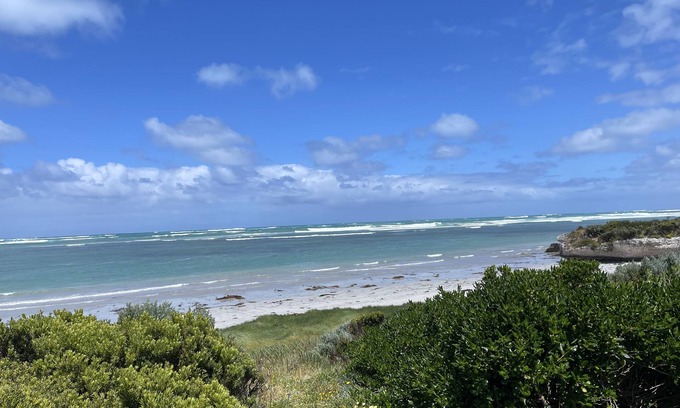 Limestone Coast House | ABSOLUTE BEACHFRONT SHACK IN NENE VALLEY - steps to the beach