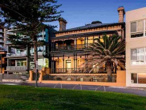 Glenelg Apartment | Absolute Beachfront - The Cloisters at Albert Hall