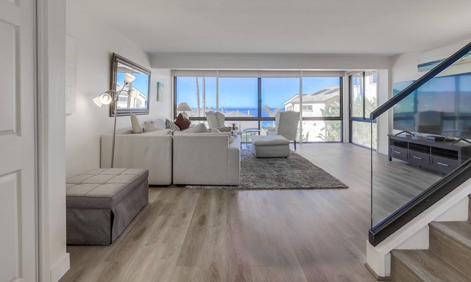 Blue Lagoon Condo | Absolutely Stunning ocean front Town Home Adjacent to Montage Resort