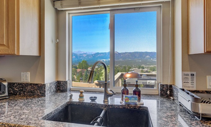 Colorado Springs House | Academy Basecamp