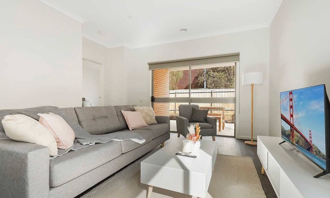 Darley House | Accessibility-Friendly 3-Bedroom Home with Free Wi-Fi