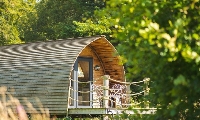Leven Cabin | Accessible Ensuite Heated Wooden Cabin
