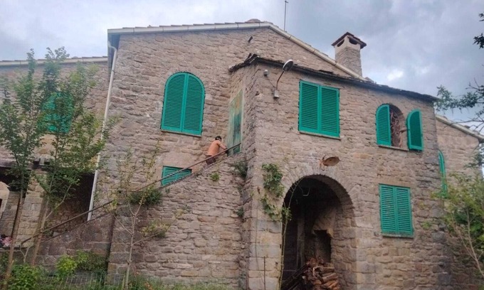 San Giustino Villa | Accogliente Casale Rustico 6 Camere + 5 Bagni Immerso Nelle Colline Umbre