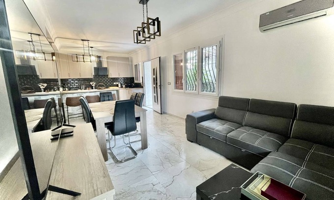 La Viste Apartment | Accommodation for 6 adults or 5 adults + 2 children