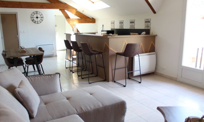 Folembray Apartment | Accommodation for 6 people in FOLEMBRAY 02670