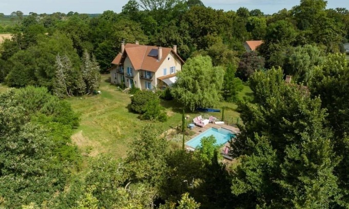 Arengosse Villa | Accommodation in a 1900 house, breakfasts included