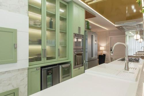 Itapema Apartment | Achei Itapema 3Q, sofisticado, frente Hard Rock