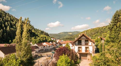 Ochagavia House | Acogedora casa rural a los pies de la Selva Irati