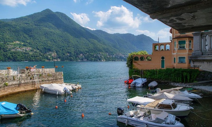 Moltrasio Apartment | Acqua - by MyHomeinComo