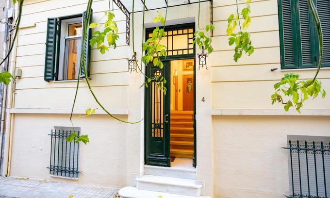 Makrigianni Villa | Acropolis metro st 3 bedrms 6 pers maisonette by MPS