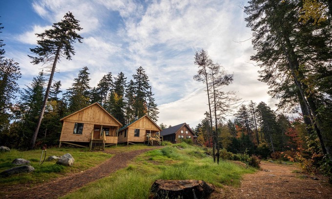 Monson House | ADA Cabin, Queen Bed, Double Bed, Private Bath