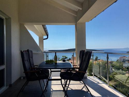 Rukavac Apartment | Ada Vis Apartments
