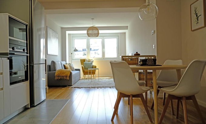 Lugo Apartment | Adarve, con parking y vistas a la muralla