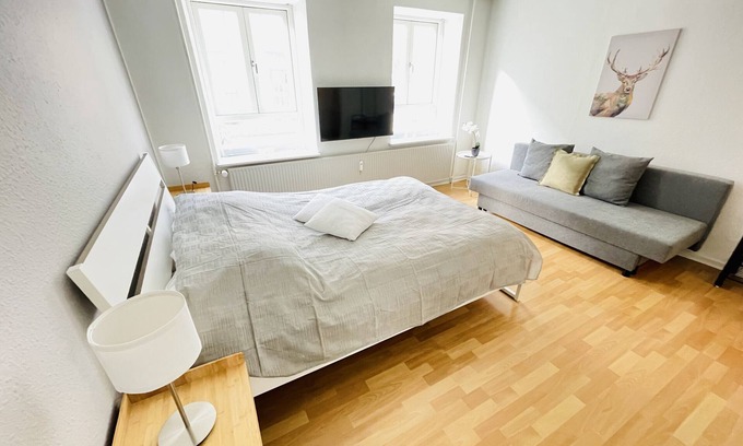 Aalborg Midtby Apartment | aday - Central Studio Apartment