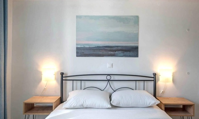 Thissio Apartment | Addorable Studio in Athen's most Historic Area