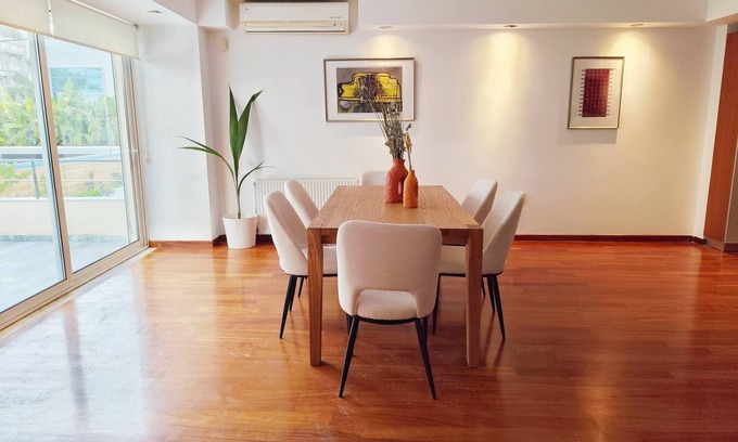 Elliniko House | Adelos II Glow Villa – 5BR 360m² -Elevator-Rooftop