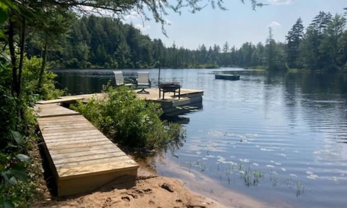 Croghan Cabin | Adirondack Cabin w/Kayaks, Direct Snowmobile&ATV Trails, Swimming, Hiking, WiFi