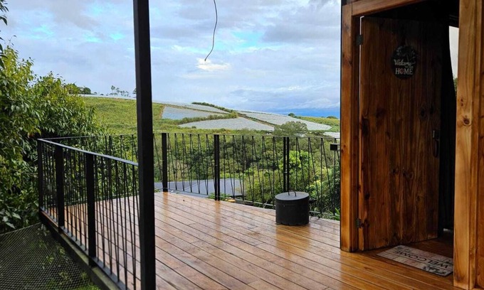 Roble Cabin | Adorable 1-bedroom cabin in Carrizal with WiFi access