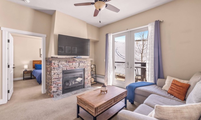 Silvercreek Condo | Adorable 2BD/2BR Ski-In/Out Condo in Granby Ranch