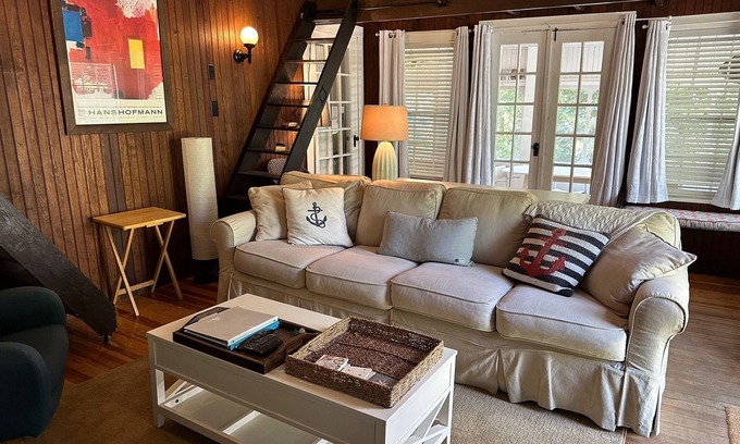 Cedar Bushes Cottage | Adorable 3 bed cottage - 2 blocks to private beach; pond; AC, pets ok