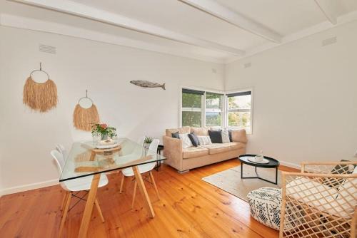Surf Coast House | Adorable beach shack in the heart of Aireys Inlet