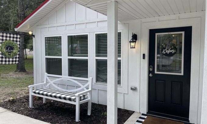 Dunnellon Cottage | Adorable Cottage Next To Rainbow River & Blue Run!